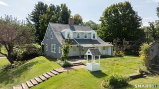 802 Charcoal Avenue, Middlebury, CT 06762