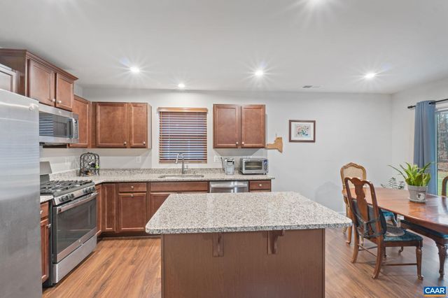 153 PARK DR, Palmyra, VA 22963