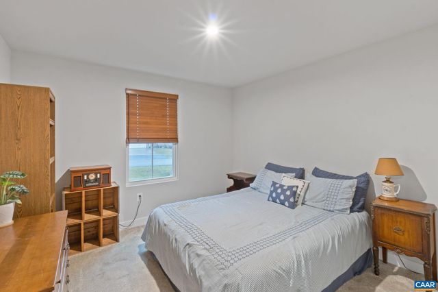 153 PARK DR, Palmyra, VA 22963