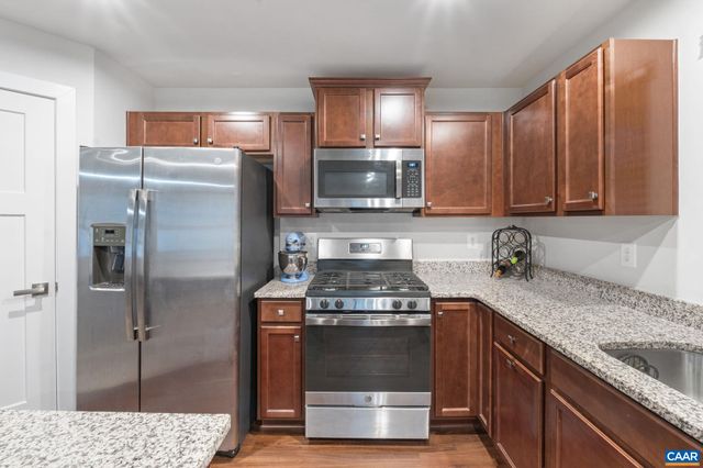 153 PARK DR, Palmyra, VA 22963