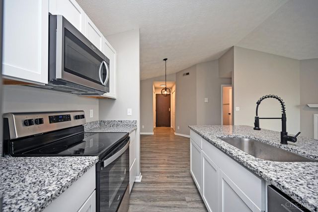 5985 Meadow Creek Drive, Milford, OH 45150