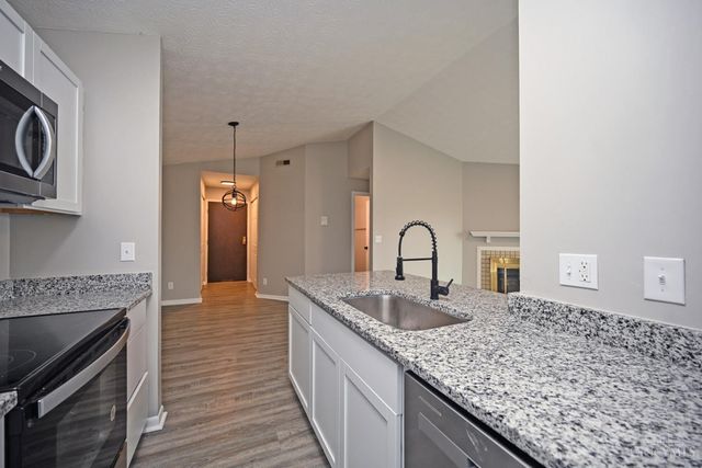 5985 Meadow Creek Drive, Milford, OH 45150