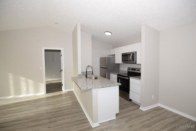 5985 Meadow Creek Drive, Milford, OH 45150