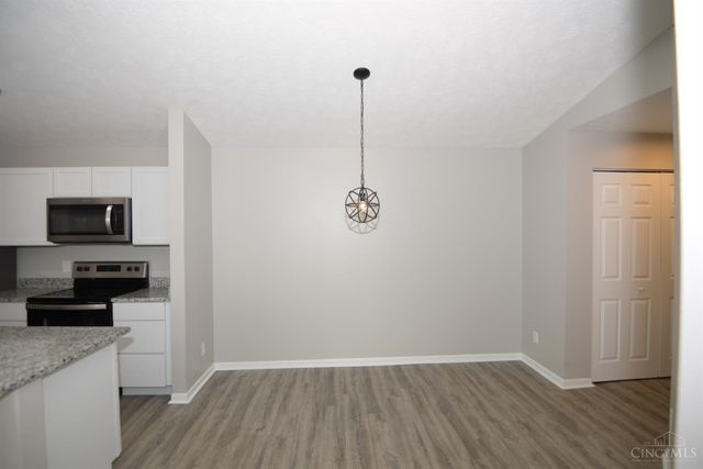 5985 Meadow Creek Drive, Milford, OH 45150