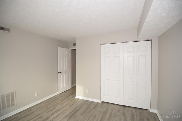 5985 Meadow Creek Drive, Milford, OH 45150