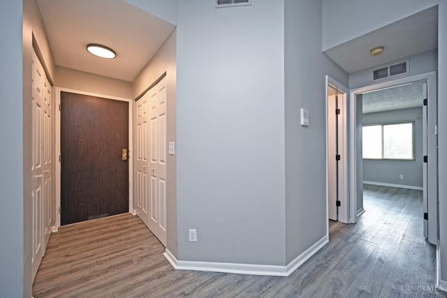 5985 Meadow Creek Drive, Milford, OH 45150