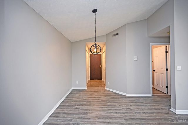 5985 Meadow Creek Drive, Milford, OH 45150