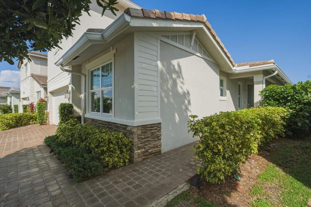 4122 Rosa Drive, Deerfield Beach, FL 33064