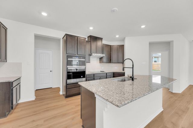 2621 David Wayne DR, Georgetown, TX 78626