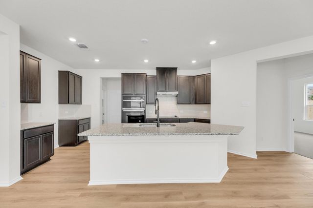 2621 David Wayne DR, Georgetown, TX 78626