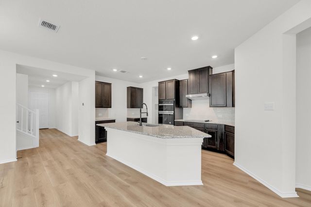 2621 David Wayne DR, Georgetown, TX 78626