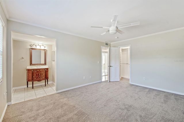 3402 LATANIA DRIVE 322, Tampa, FL 33618