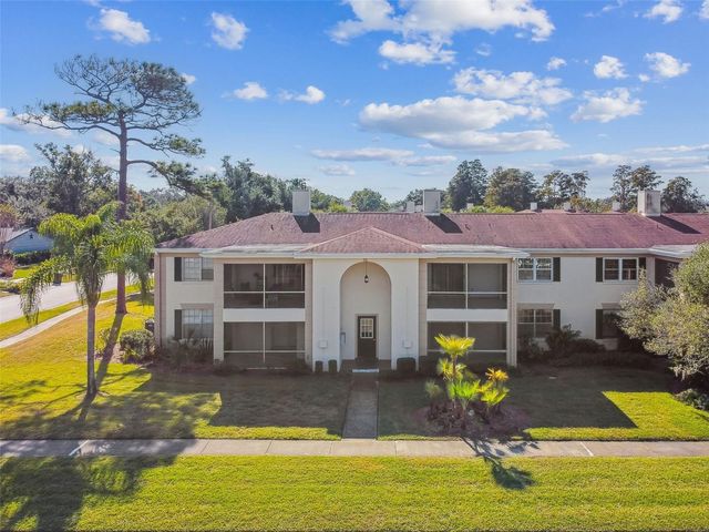 3402 LATANIA DRIVE 322, Tampa, FL 33618