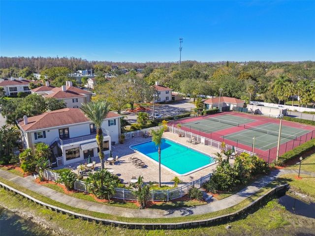 3402 LATANIA DRIVE 322, Tampa, FL 33618