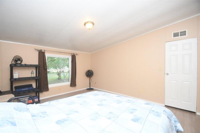 1875 Kayleen Ln, Sealy, TX 77474