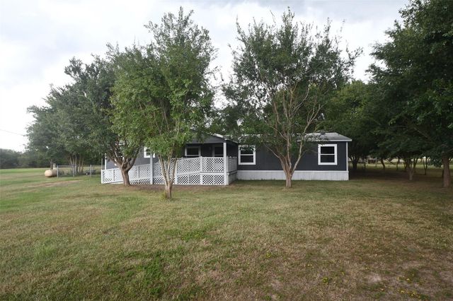 1875 Kayleen Ln, Sealy, TX 77474