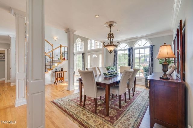 1 Honeysuckle Court, Johnson City, TN 37615