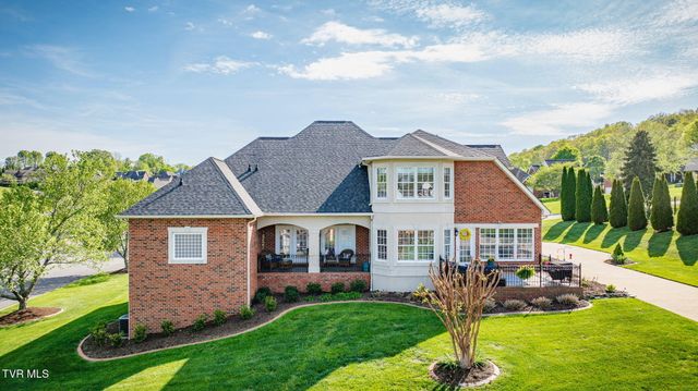 1 Honeysuckle Court, Johnson City, TN 37615
