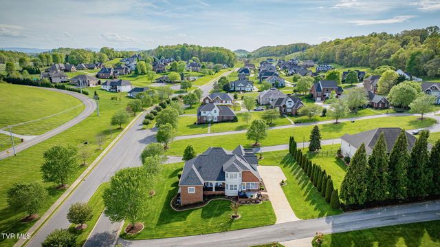 1 Honeysuckle Court, Johnson City, TN 37615