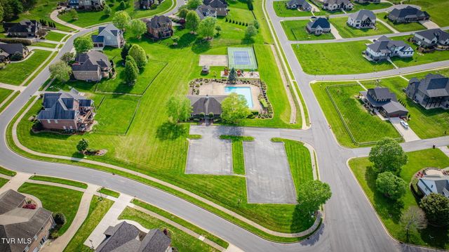 1 Honeysuckle Court, Johnson City, TN 37615