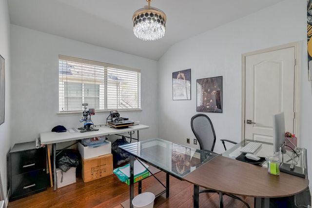 706 Gentry Drive, Arlington, TX 76018