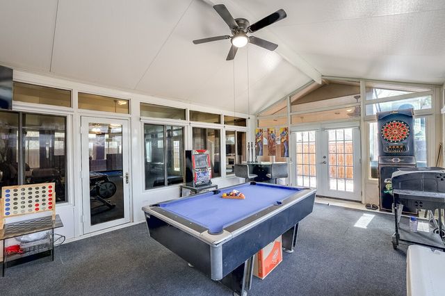 706 Gentry Drive, Arlington, TX 76018