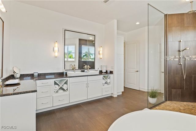 5366 Cortez CT, Cape Coral, FL 33904