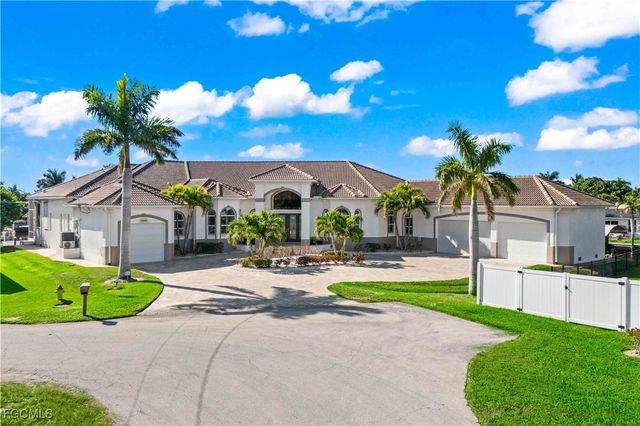 5366 Cortez CT, Cape Coral, FL 33904