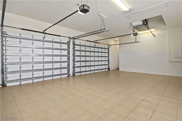 5366 Cortez CT, Cape Coral, FL 33904