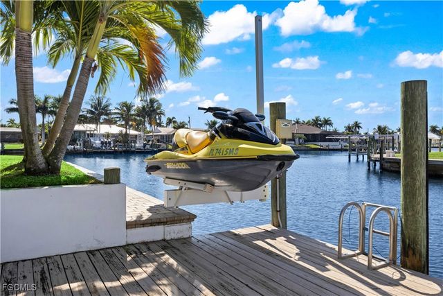 5366 Cortez CT, Cape Coral, FL 33904