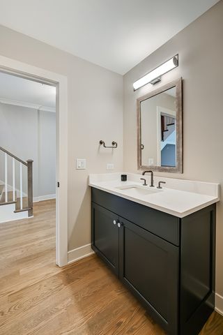 131 Harding Court, Glen Ellyn, IL 60137