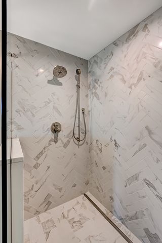 131 Harding Court, Glen Ellyn, IL 60137