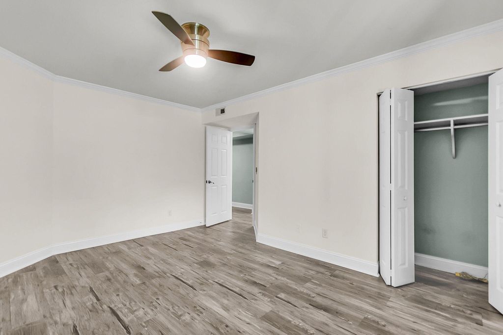 Image 30 of property listing at 1866 Montclair Drive Unit D, Mount Pleasant, SC 29464