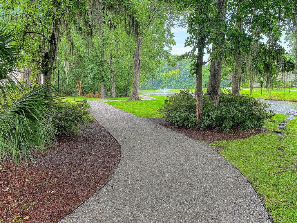 Image 33 of property listing at 1866 Montclair Drive Unit D, Mount Pleasant, SC 29464