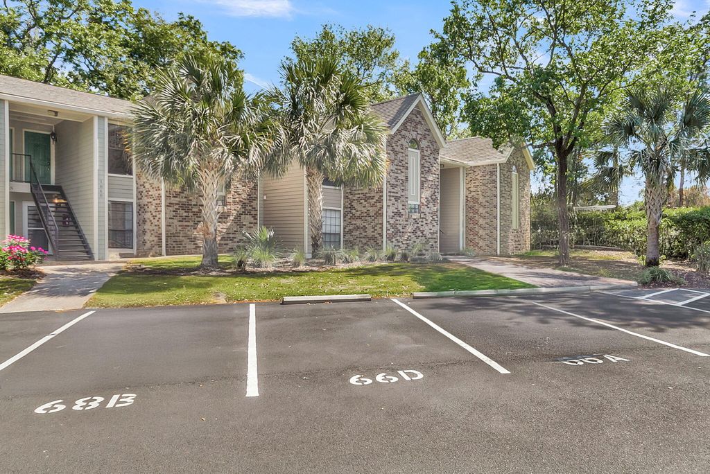 Image 38 of property listing at 1866 Montclair Drive Unit D, Mount Pleasant, SC 29464