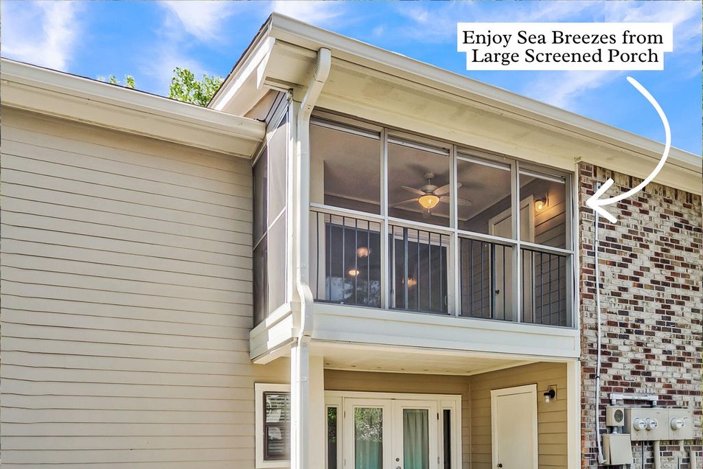 Image 6 of property listing at 1866 Montclair Drive Unit D, Mount Pleasant, SC 29464