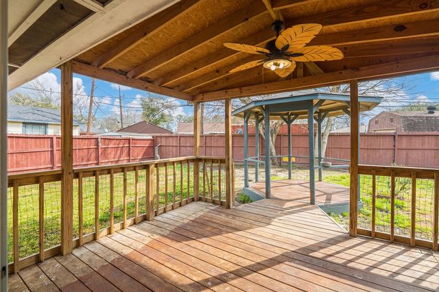 14238 Juliedale Dr, Humble, TX 77396