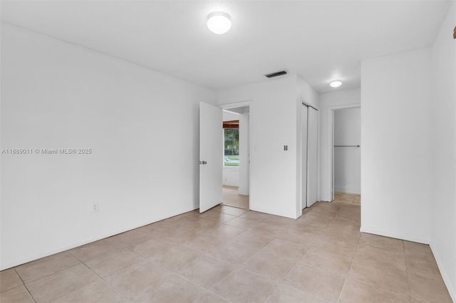 8310 NW 26th St, Sunrise, FL 33322