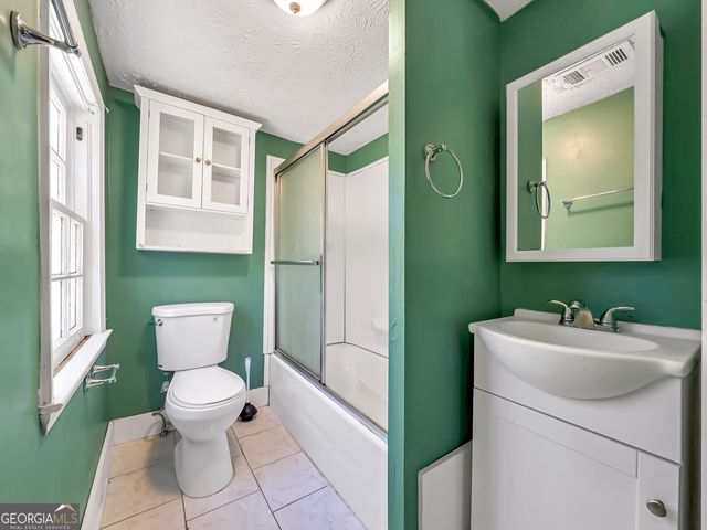 927 Dean Patrick Road, Locust Grove, GA 30248