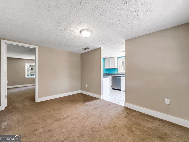 927 Dean Patrick Road, Locust Grove, GA 30248