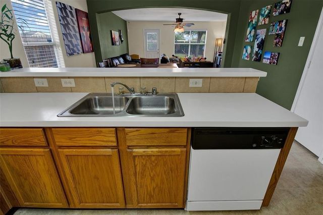 615 Salma Court, Houston, TX 77073