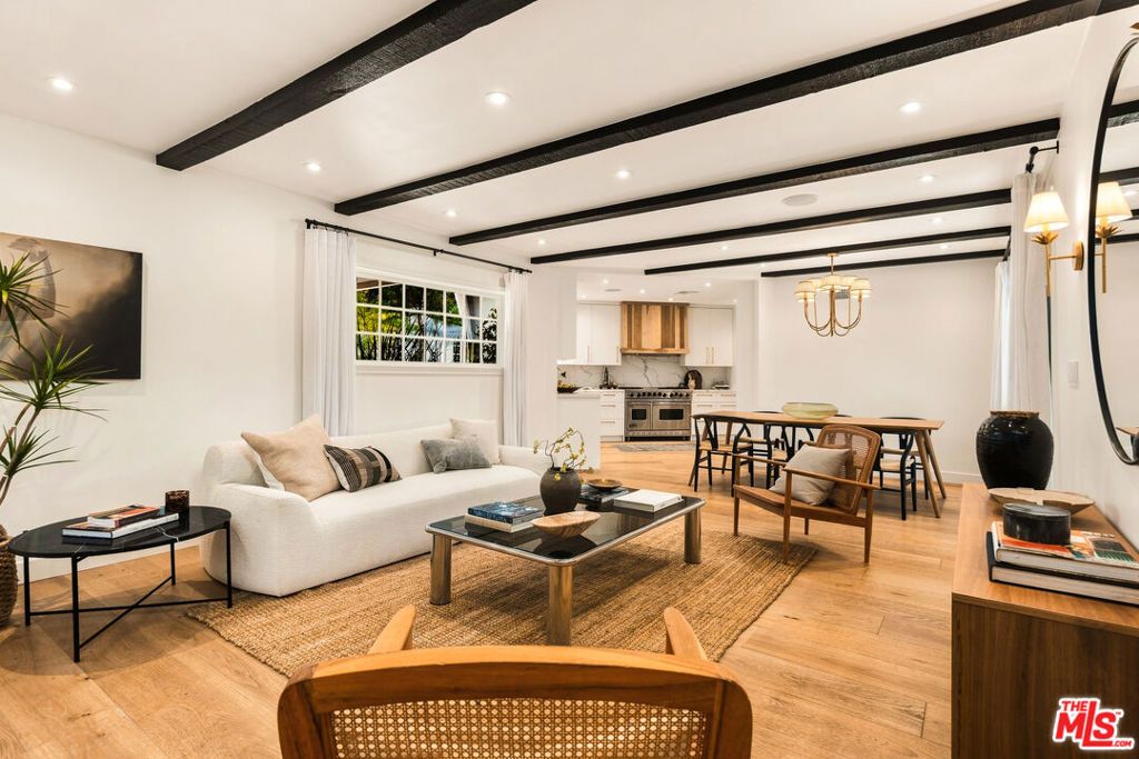 16644 Calneva Drive, Encino, CA 91436 — exterior