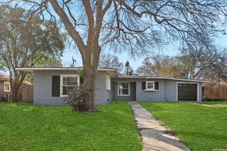 216 Devonshire, San Antonio, TX 78209