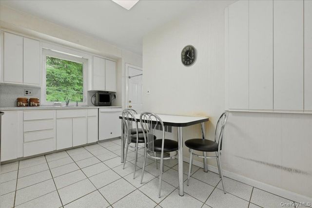 578 Richmond Road, East Meadow, NY 11554