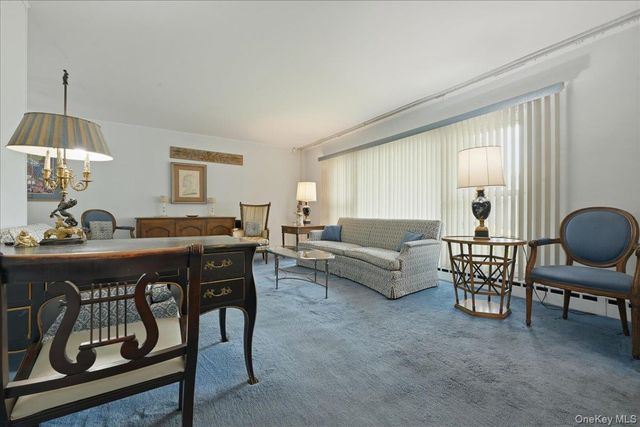 578 Richmond Road, East Meadow, NY 11554