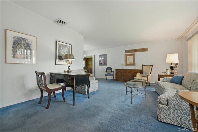 578 Richmond Road, East Meadow, NY 11554