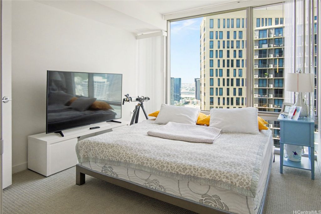 1001 Queen Street 3405, Honolulu, HI 96814