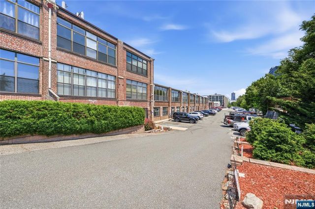 300 Communipaw Avenue 160, Jersey City, NJ 07304