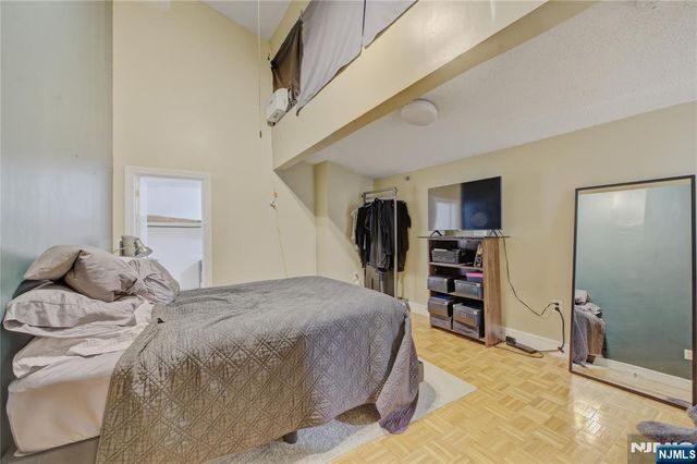 300 Communipaw Avenue 160, Jersey City, NJ 07304