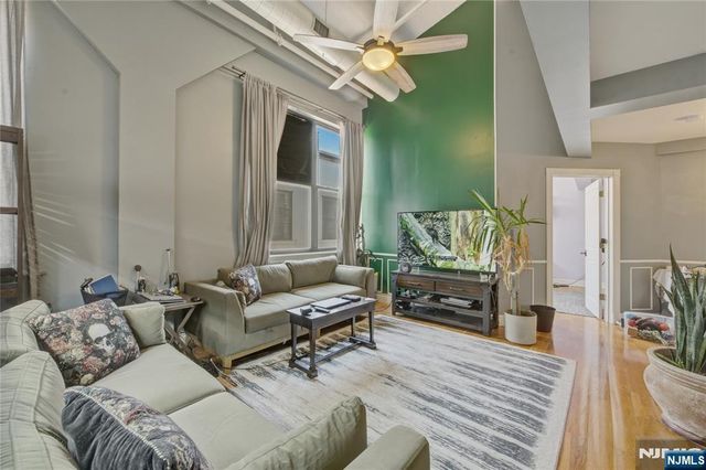 300 Communipaw Avenue 160, Jersey City, NJ 07304